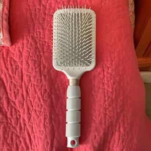 T3 Smooth Paddle Brush